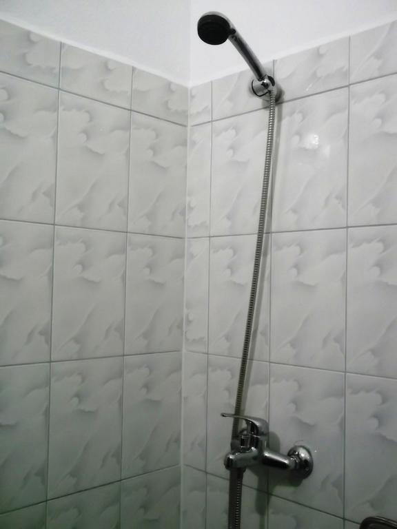 Tani'S Guesthouse Ксамил Стая снимка