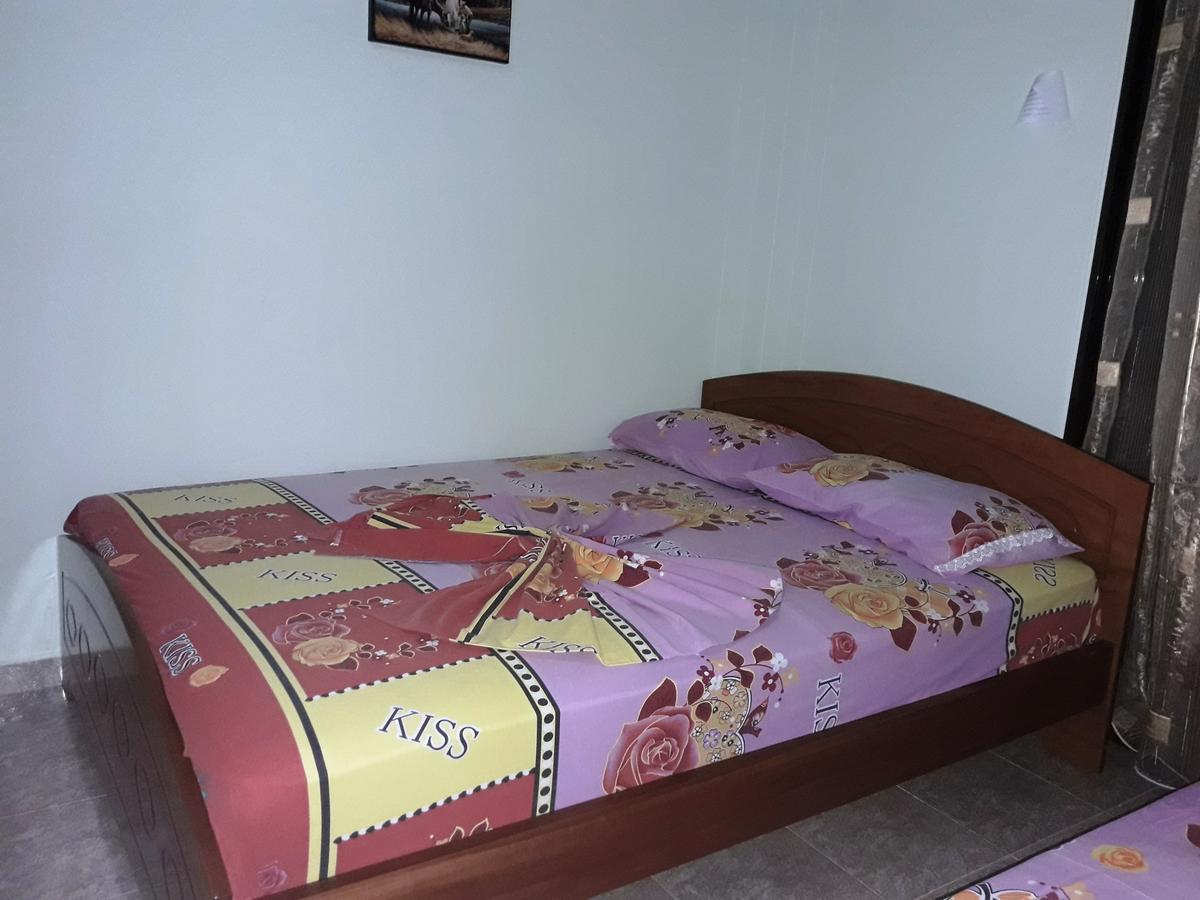 Tani'S Guesthouse Ксамил Екстериор снимка
